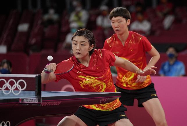 乒乓球女团决赛双方选手详情