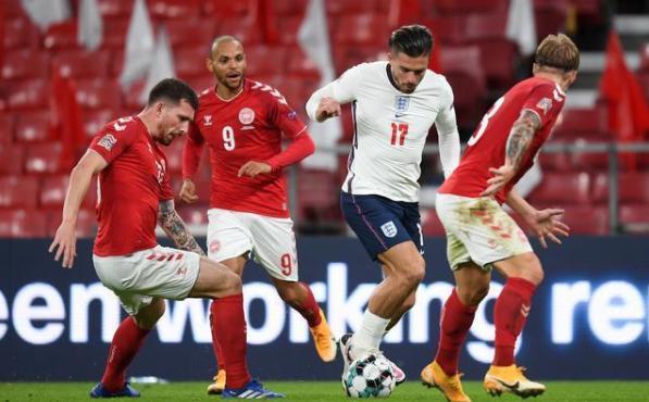 英格兰对丹麦足球直播